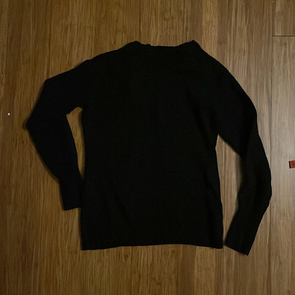 Banana Republic Black Sweater - Picture 2 of 4